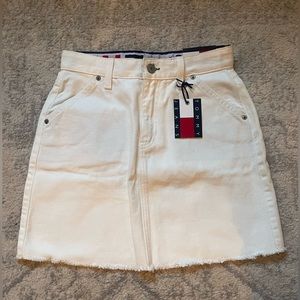TOMMY JEANS tommy hilfiger white denim jean mini skirt